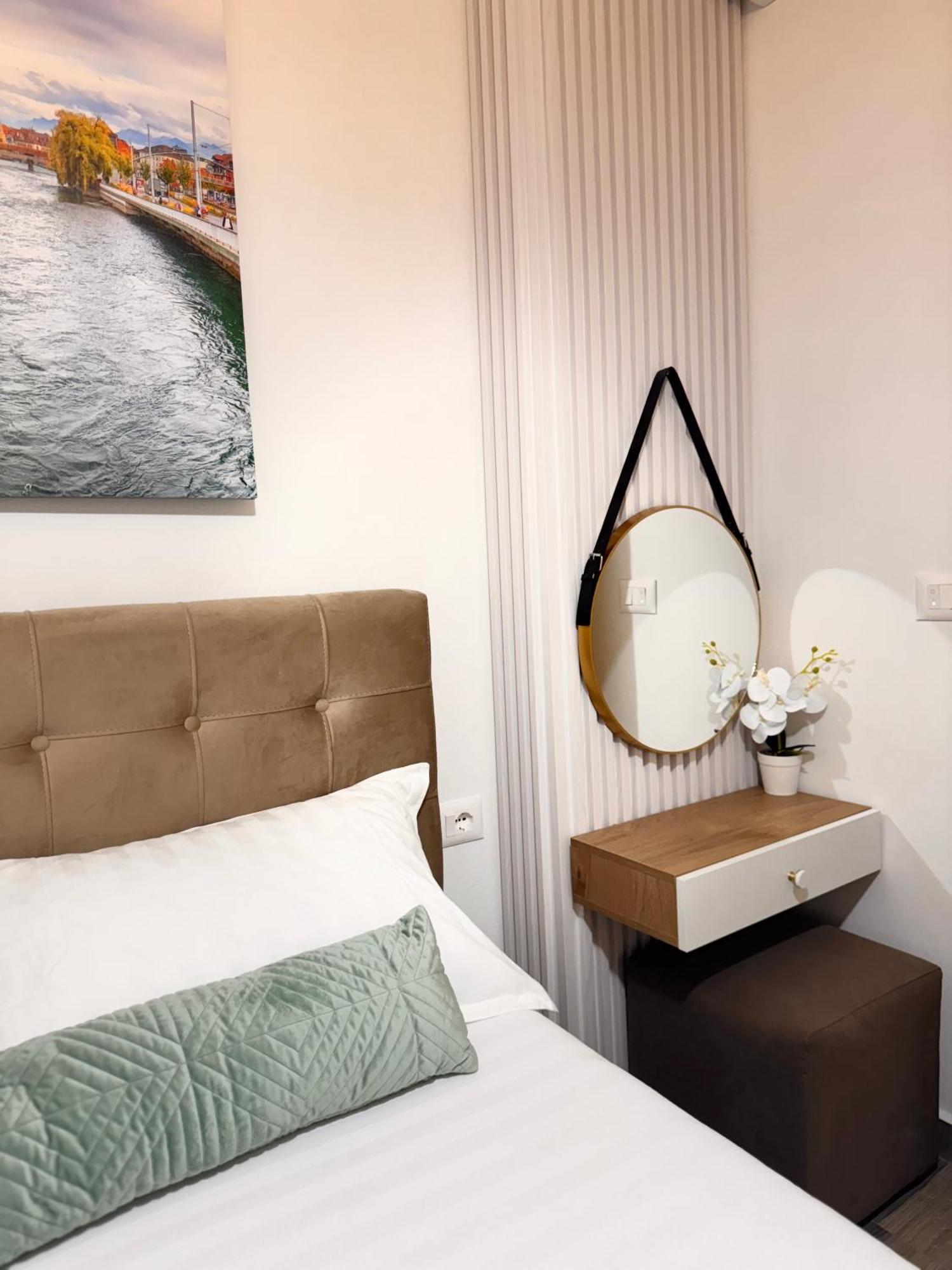 Elite Apartments ดูร์เรส ภายนอก รูปภาพ